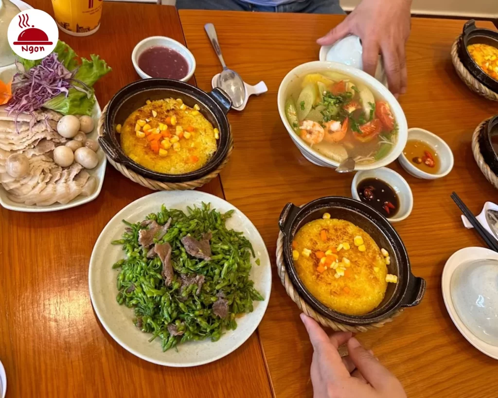 Cơm Niêu Sài Gòn