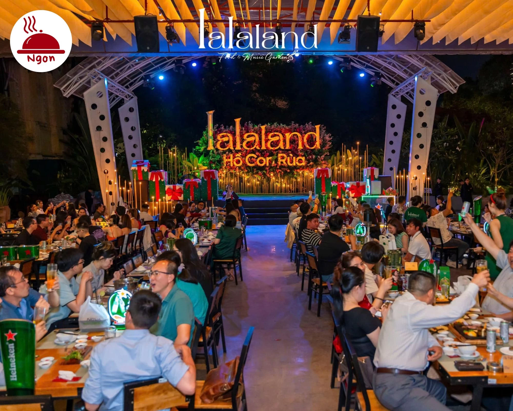 Trải nghiệm buổi tối đầy cảm xúc tại Lalaland Hồ Con Rùa, nơi không gian lung linh hòa cùng hương vị ẩm thực tinh tế