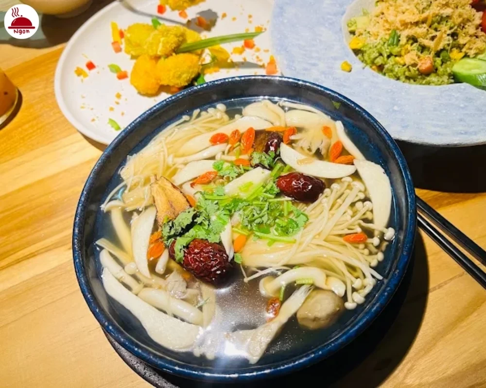 Món lẩu chay của quán lẩu chay Bình Thạnh - Chay Tuệ Minh