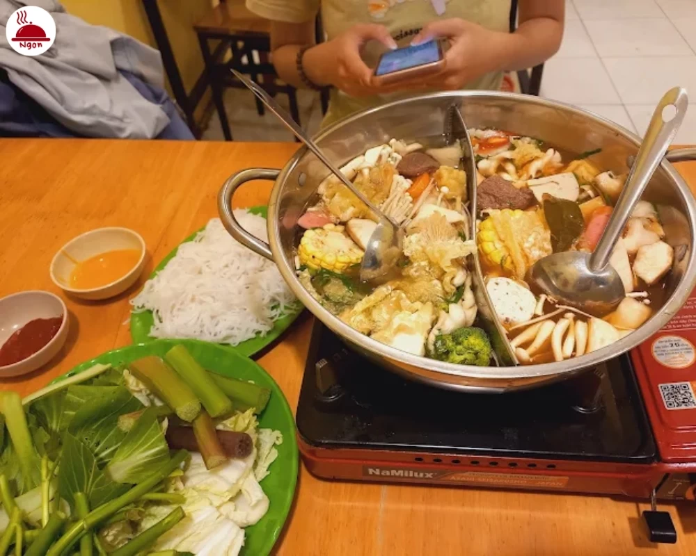 Món lẩu chay của quán Tịnh Ý - lẩu chay Bình Thạnh