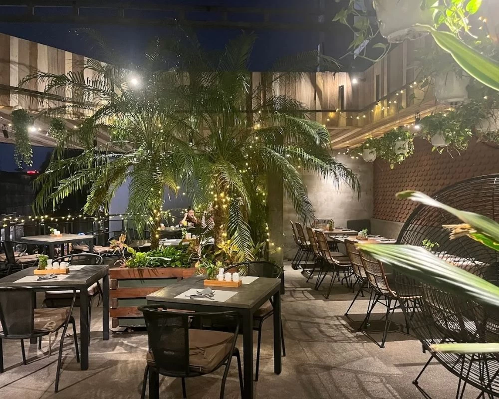 Chanh Bistro Rooftop Saigon