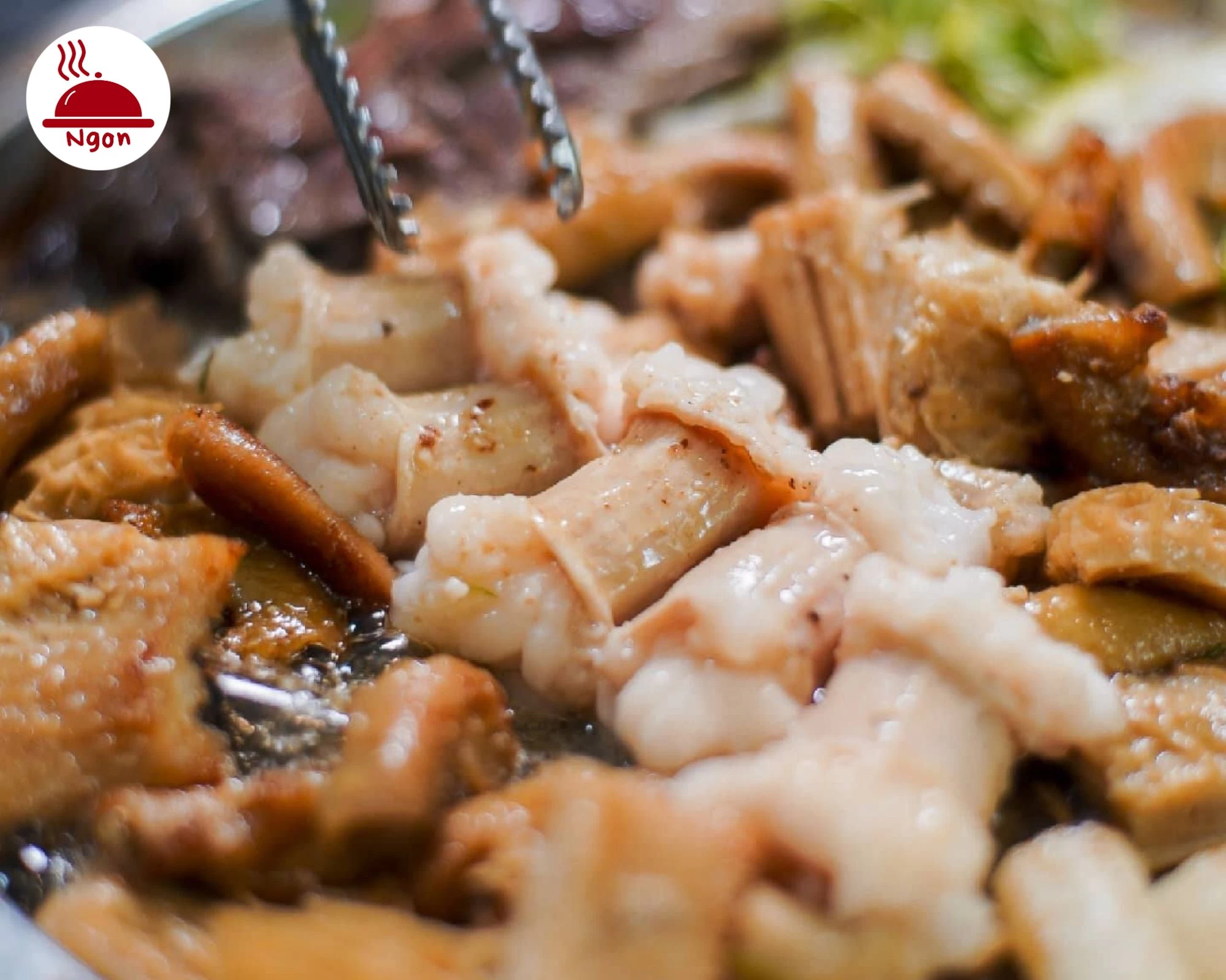Từng miếng lòng bò giòn tan, béo ngậy tan chảy trong miệng, quyện cùng chút cay nồng. Ngon khó cưỡng tại Marduk!