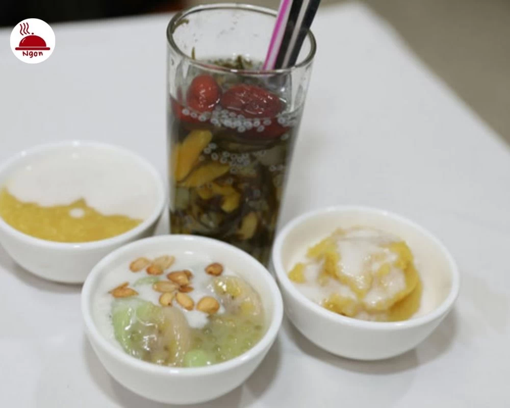 Thưởng thức ly chè ngon mát lạnh tại quán chè Cô Hạnh