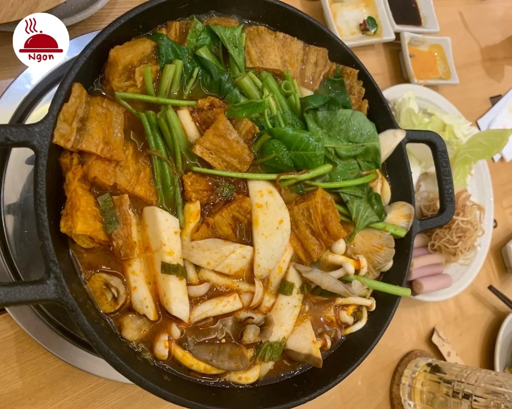 Món lẩu chay của nhà hàng chay Cát Vàng