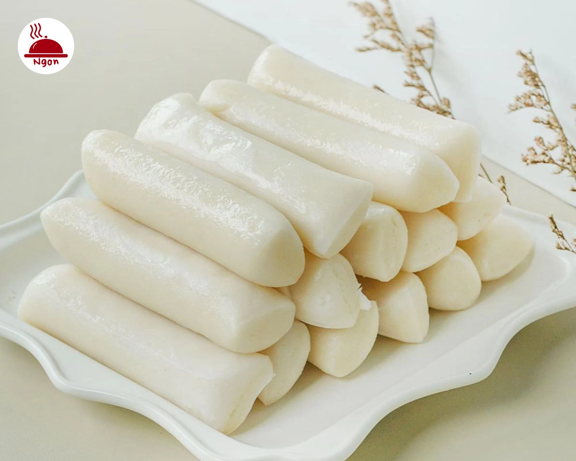 Bánh tteok Garaetteok trắng ngần, dẻo dai