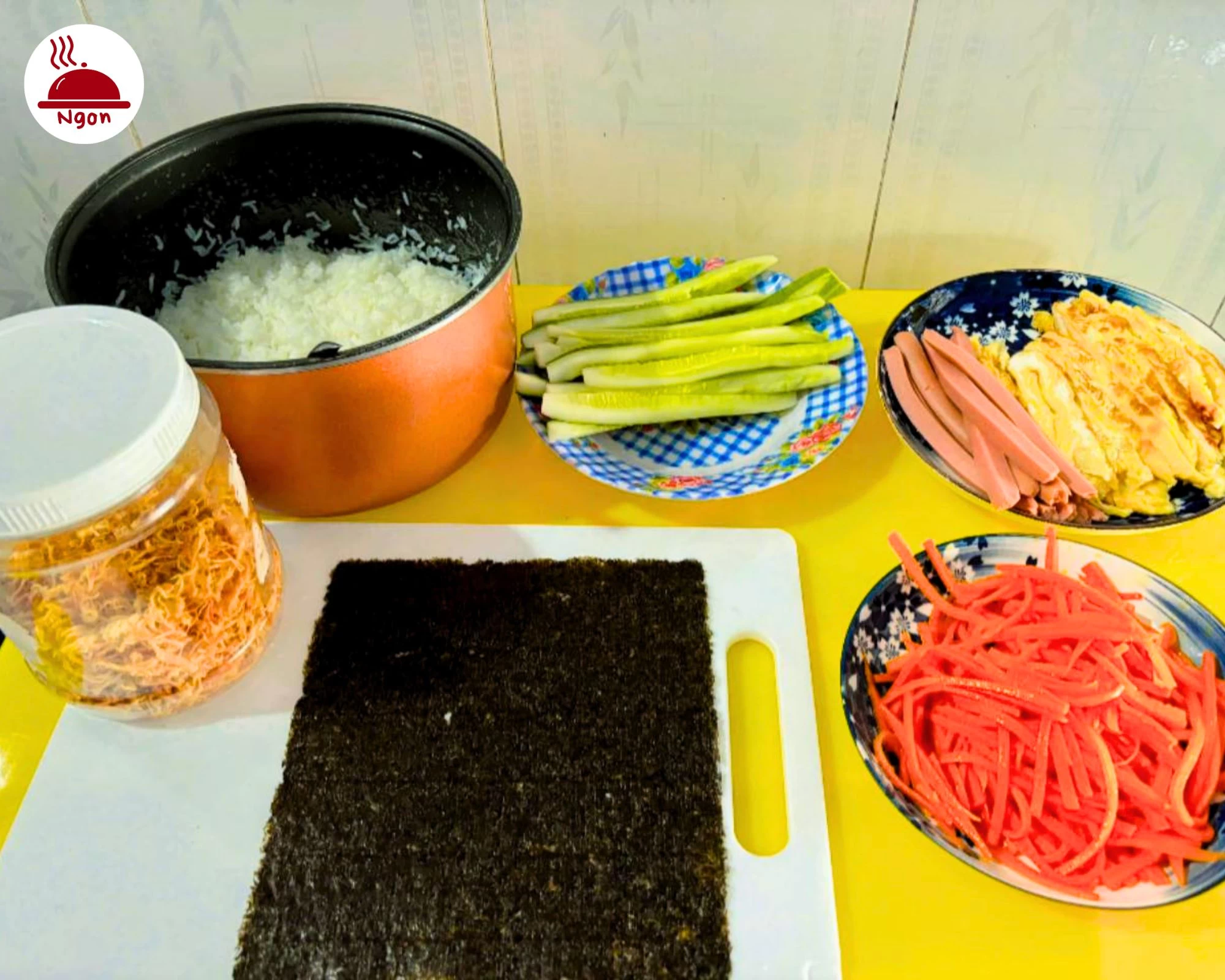 Đây là những gì bạn cần để tạo nên cuốn bánh mì kimbap chuẩn vị Hàn ngay tại căn bếp của mình