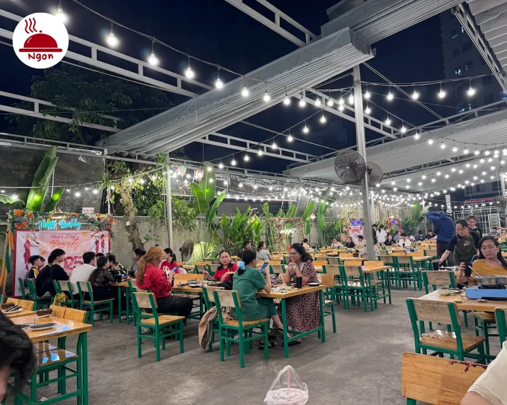 Quán buffet nướng sân vườn À Lôi BBQ có không gian rất thoáng mát