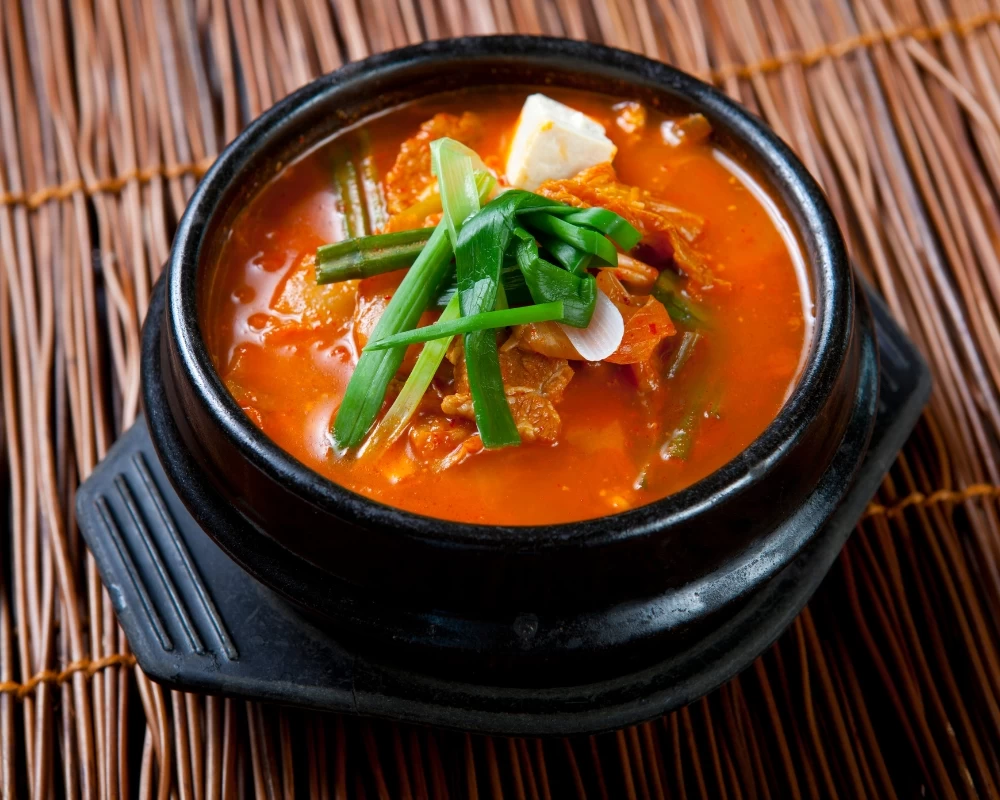 Món canh kim chi chuẩn vị Hàn Quốc