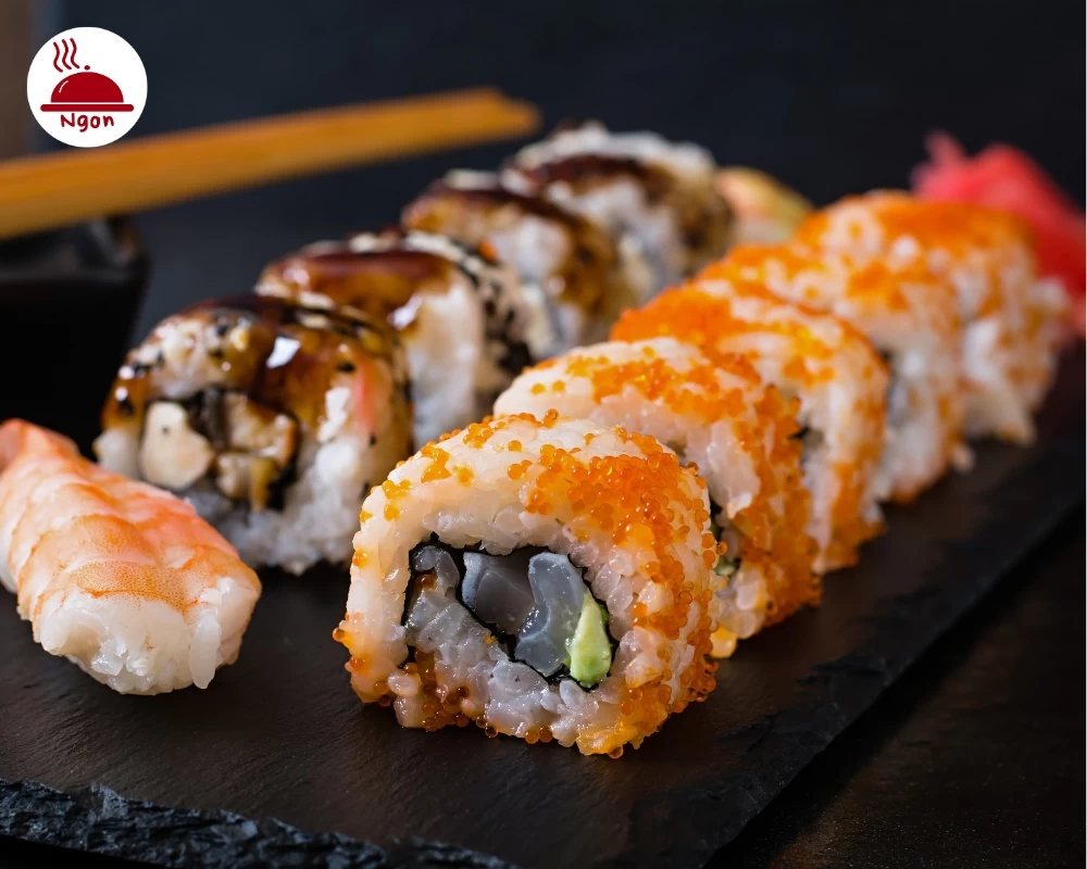 Sushi là một trong những món ăn truyền thống Nhật Bản nổi tiếng nhất hiện nay