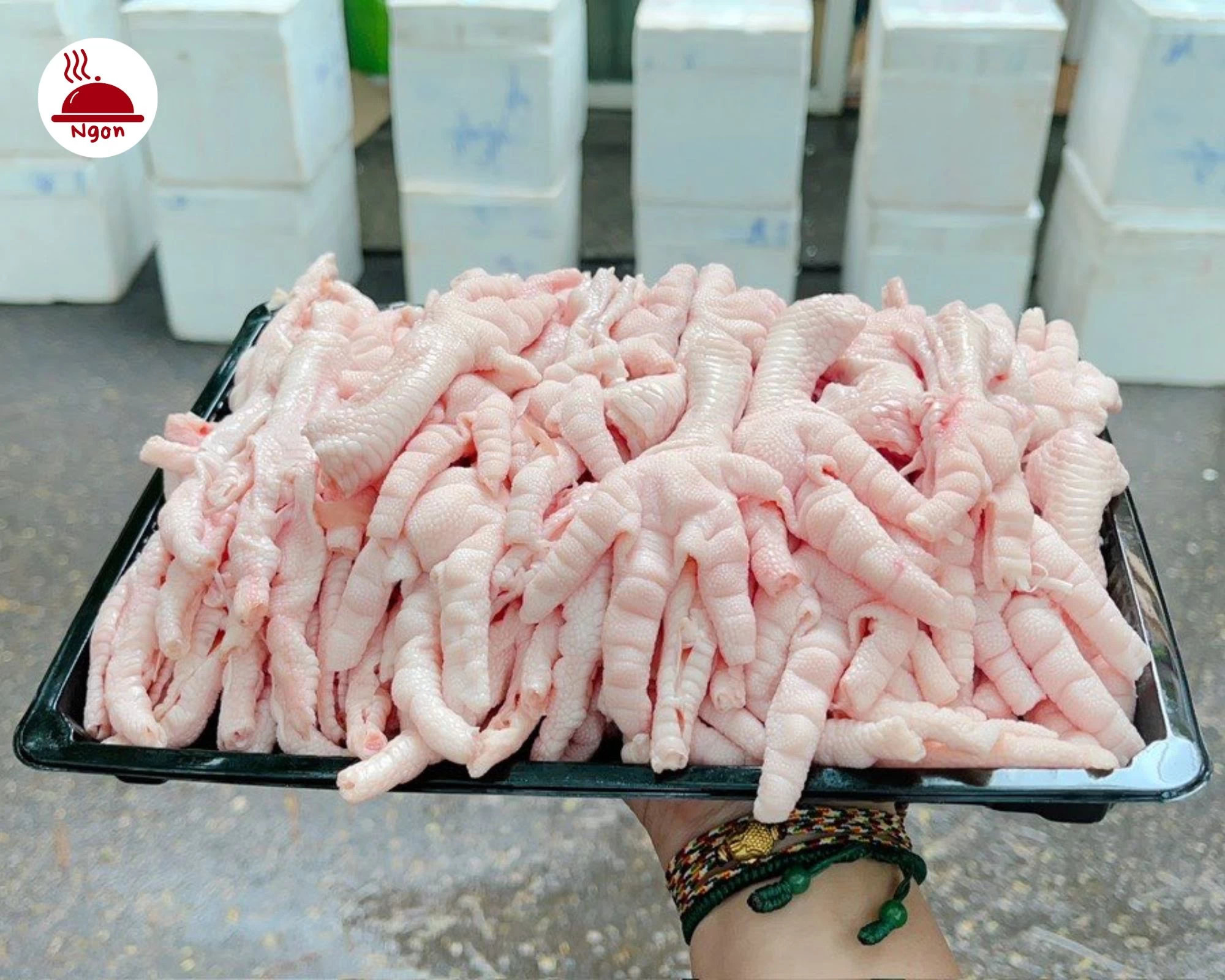 Hướng dẫn sơ chế chân gà trước khi chế biến món chân gà cay Trung Quốc