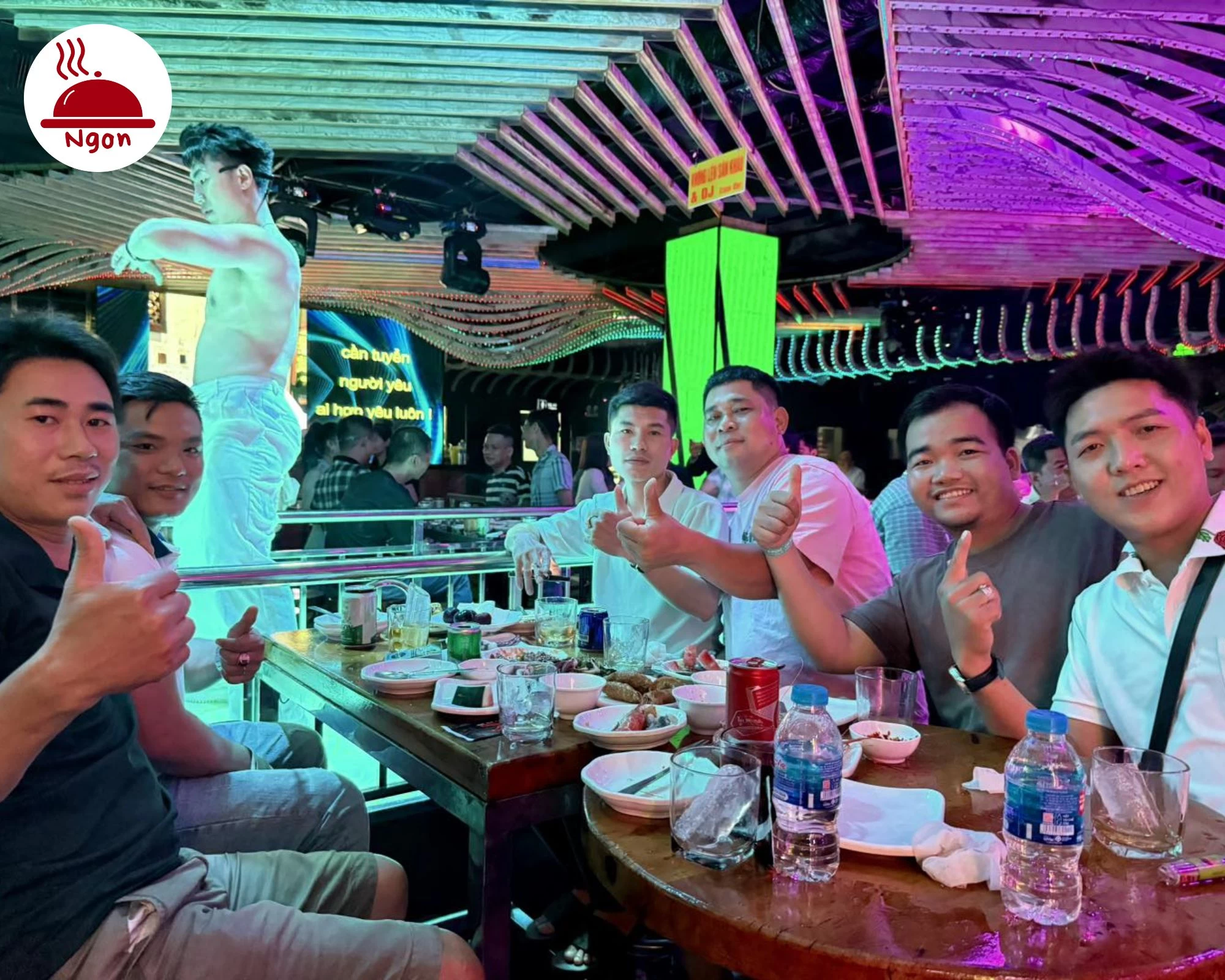 Vừa ăn ngon vừa giải trí cực đã. X-Pose là địa điểm buffet quận 6 lý tưởng cho những buổi tụ tập sôi động