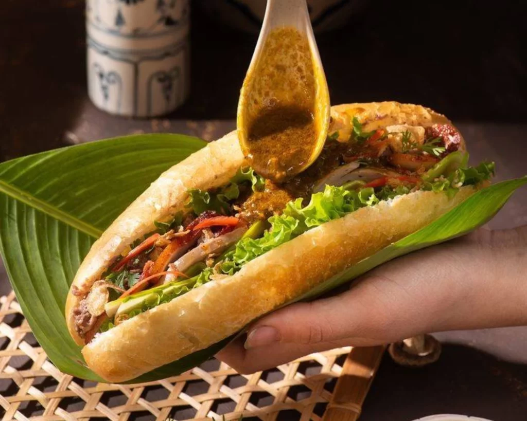 Top 10 tiệm bánh mì Sài Gòn ngon nhất định phải thử
