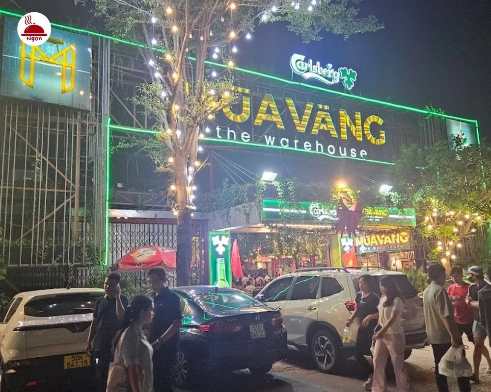 Nhà hàng Mùa Vàng