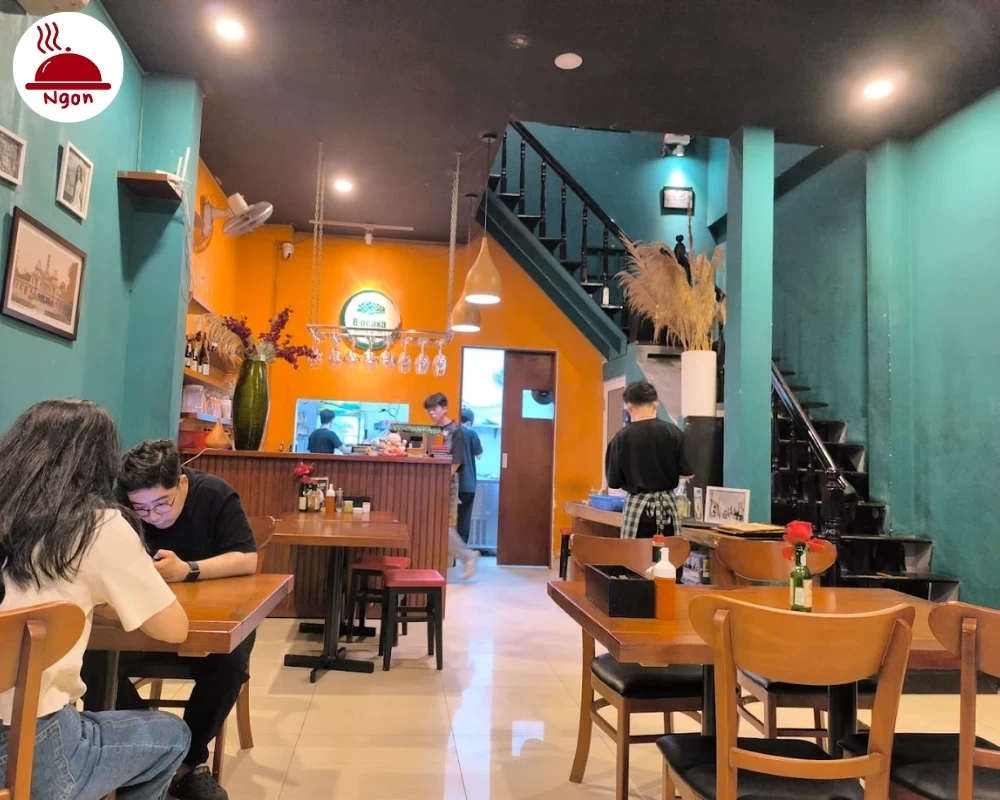 Nhà hàng Bocaxa Beefsteak có không gian đơn giản