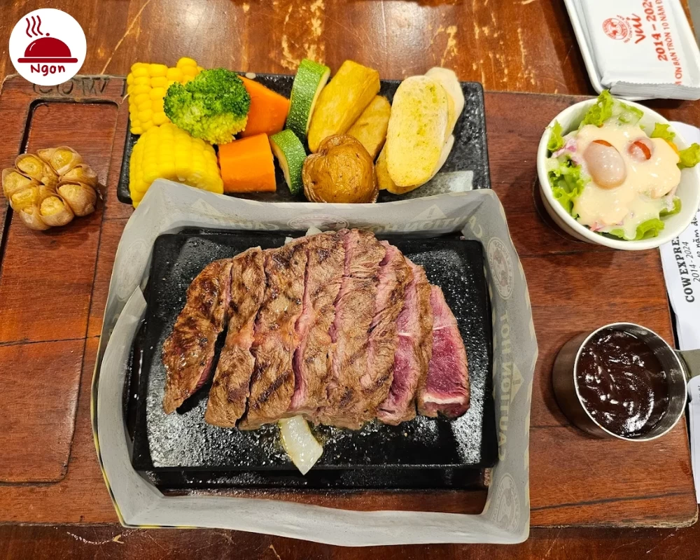 Món bò bít tết của nhà hàng Cow Express - American Beefsteak