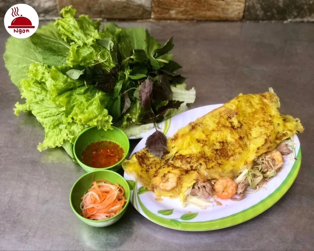 Món bánh xèo của quán Bánh Căn Bánh Xèo Cô Trang