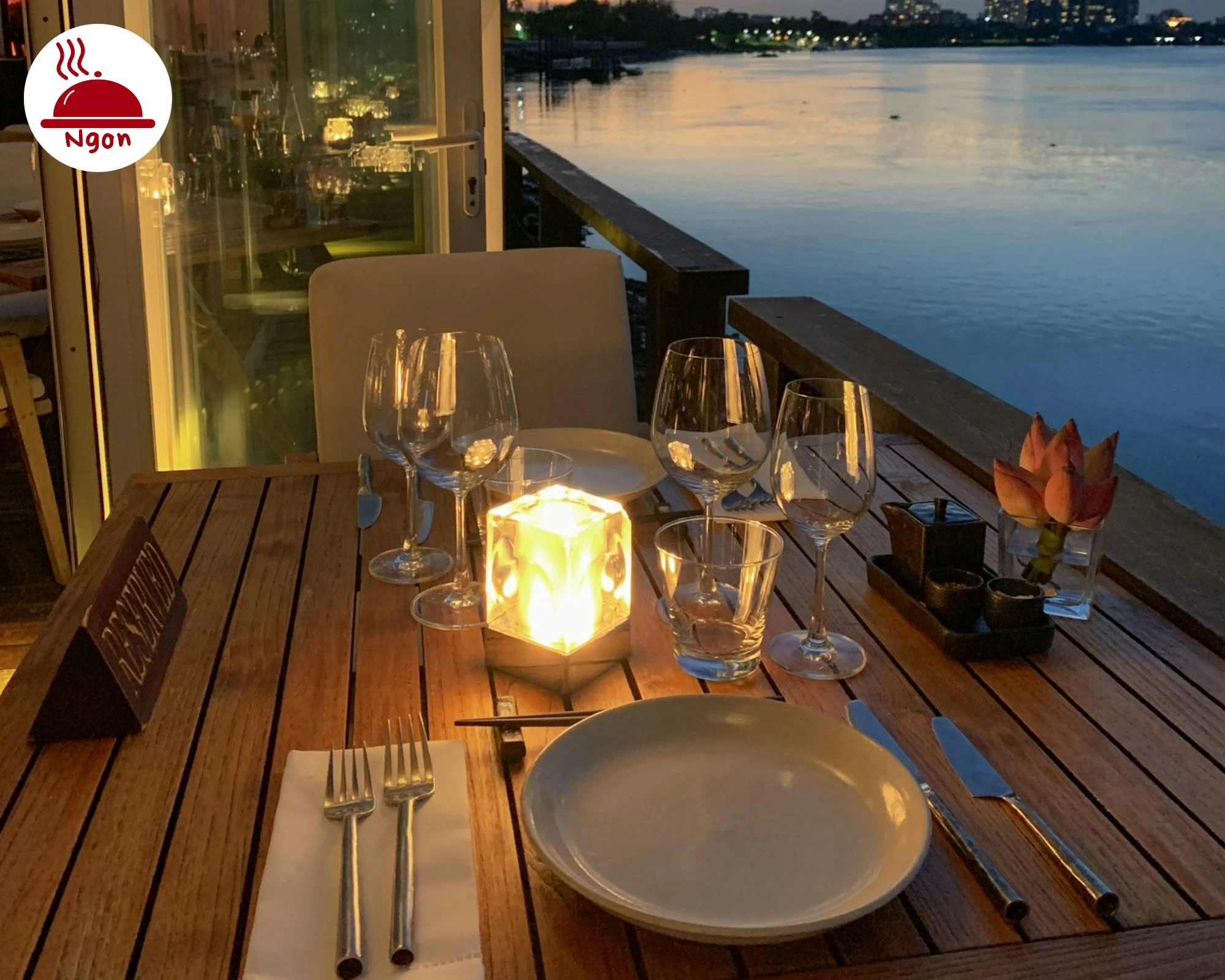 Nhà hàng view sông Sài Gòn The Deck Saigon - tọa độ ẩm thực sang trọng ven sông tại Thảo Điền