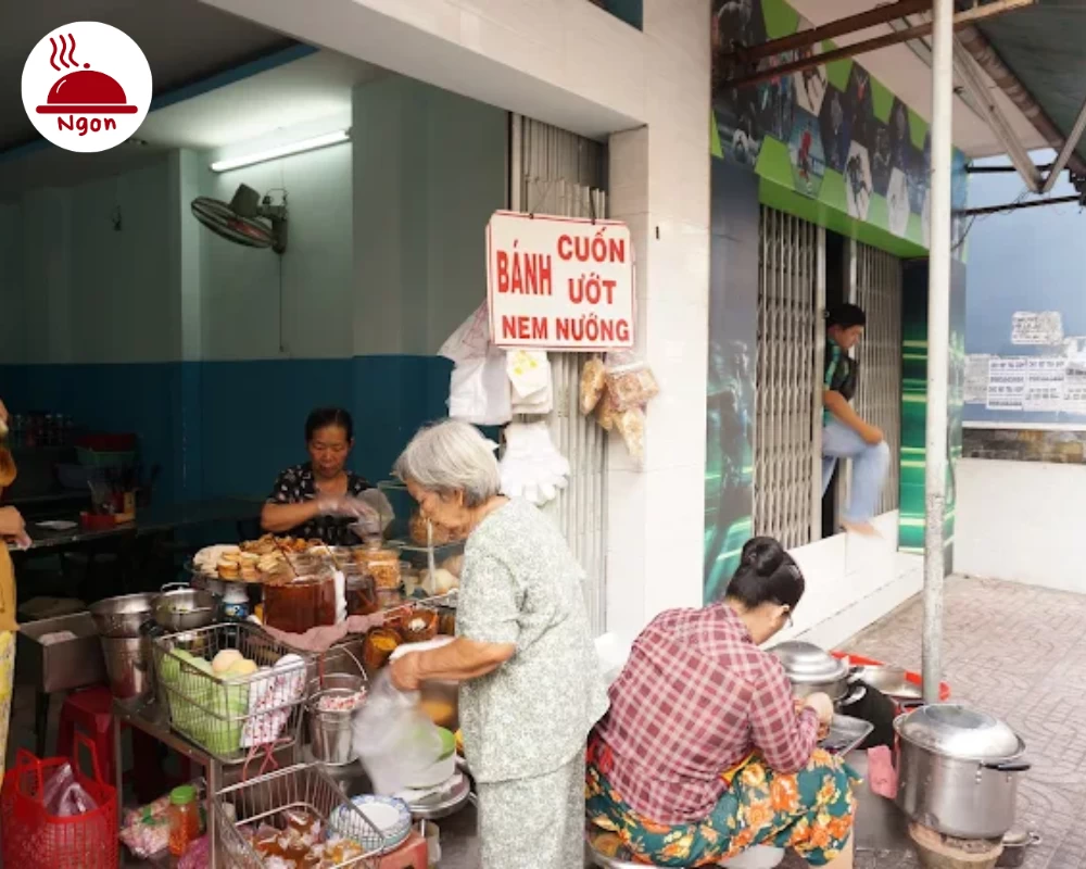 Bánh cuốn bánh ướt Cô Lan