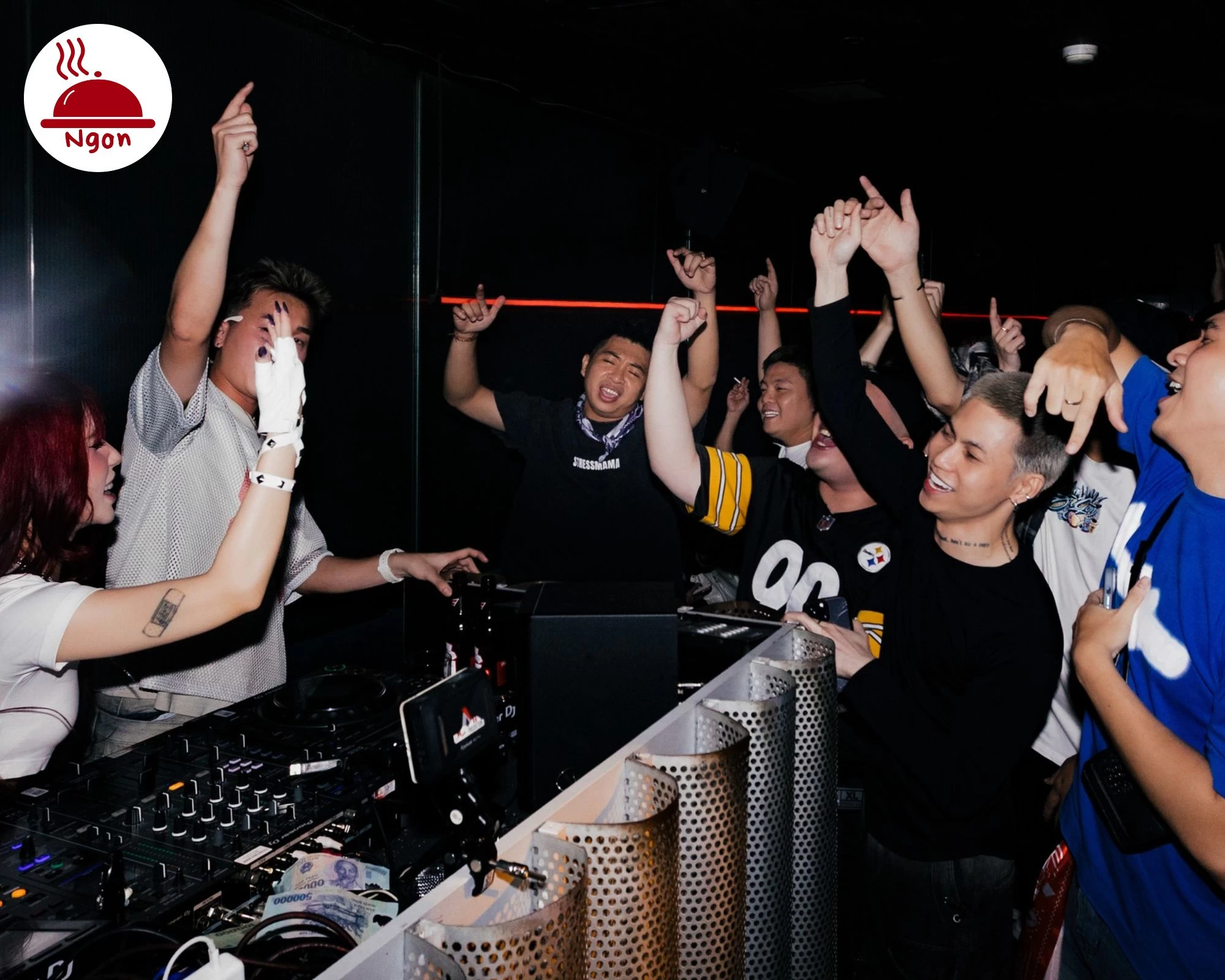 Faham Lounge - Quán bar Sài Gòn hot nhất hiện nay