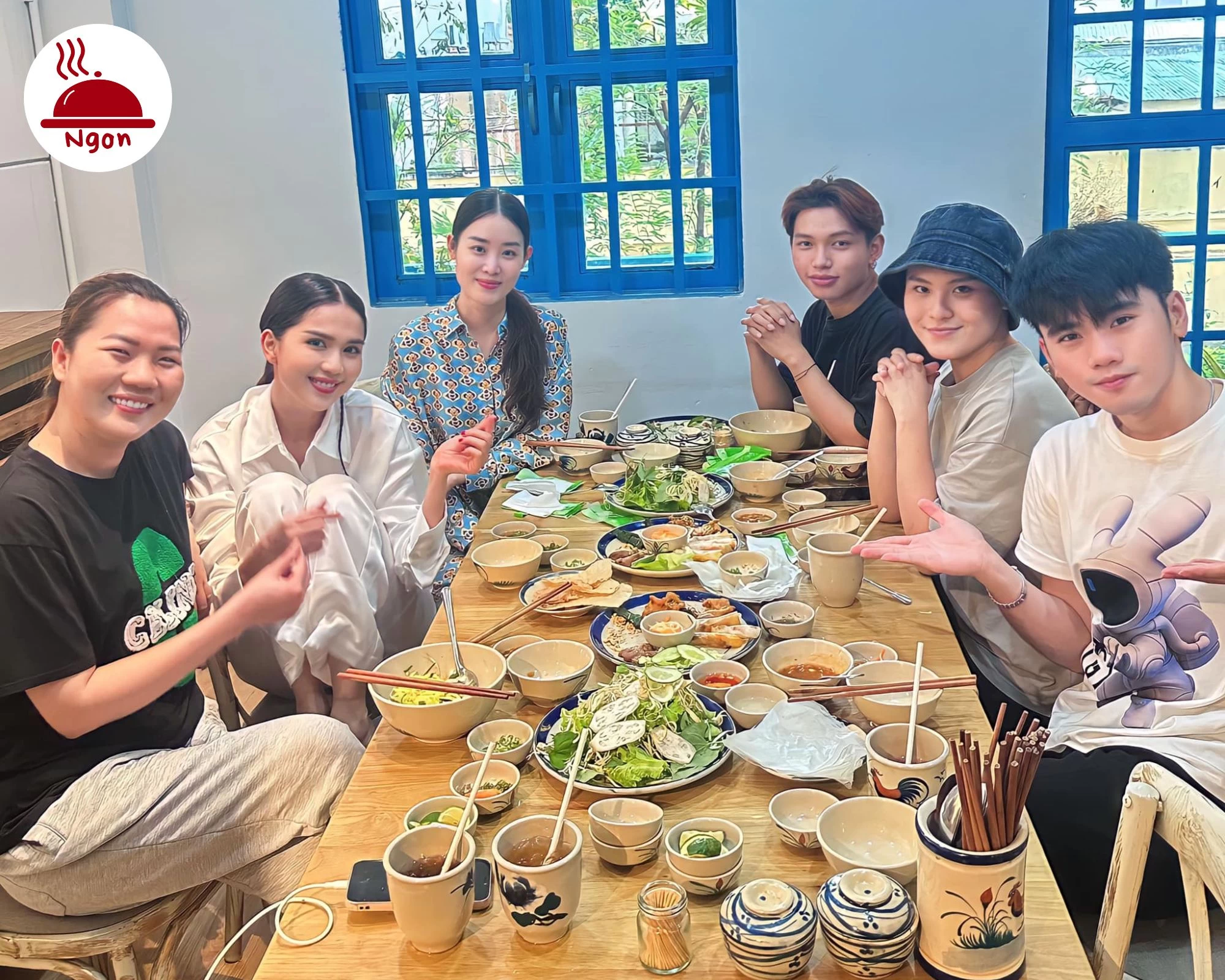 Xóm Chợ Cũ Restaurant